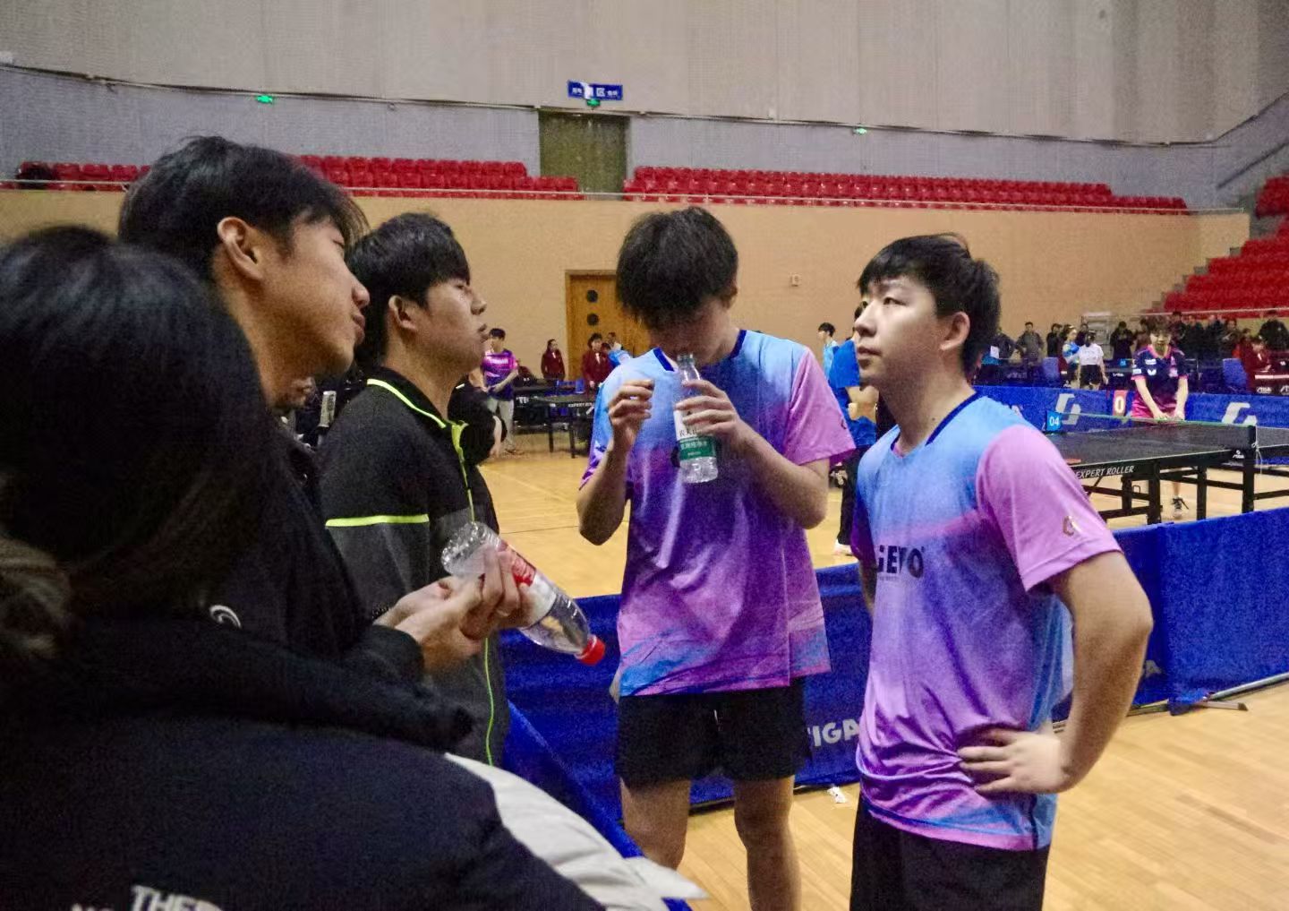 教练团队赛事现场照片